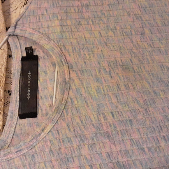 Code x Mode Tee T-shirt Pastel Short Sleeve (Says XL but fits like M) - Picture 3 of 6